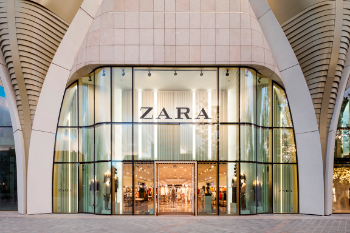 빠질 수 없는 ZARA 쇼핑!