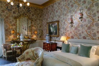 오늘밤은 공주처럼, Villa Gallici Hôtel & Spa