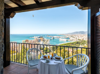 지중해 전망을 바라보며, Parador de Málaga Gibralfar