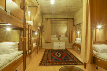 호스텔/ Homestay Cave Hostel